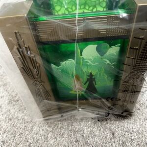 Wicked Popcorn Bucket Lights up